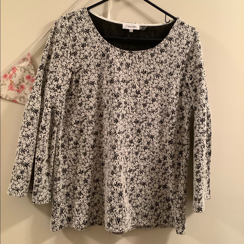 Calvin Klein blouse in black and white